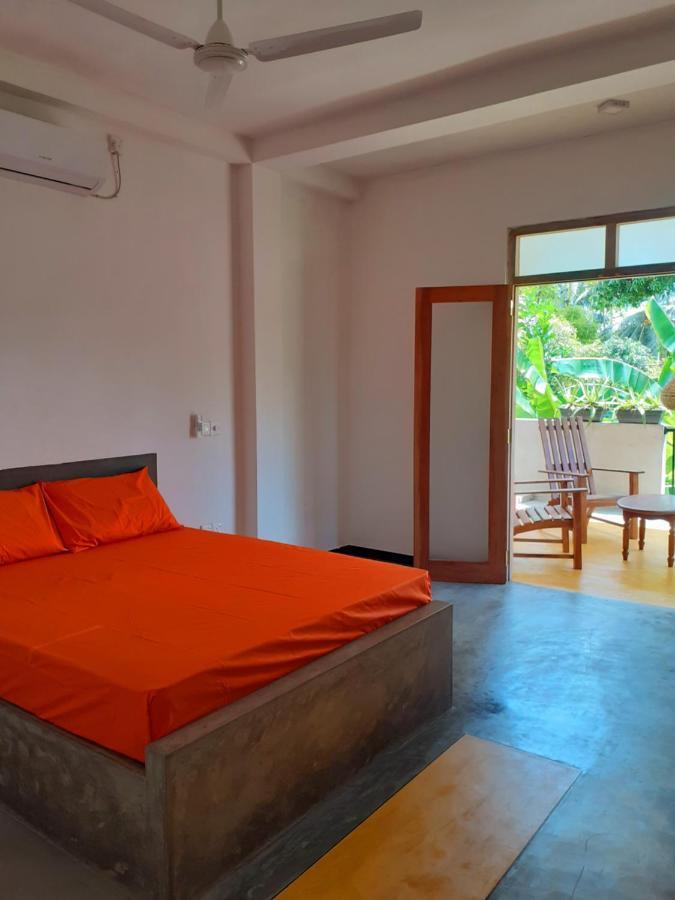Om Villa Hikkaduwa Exterior foto